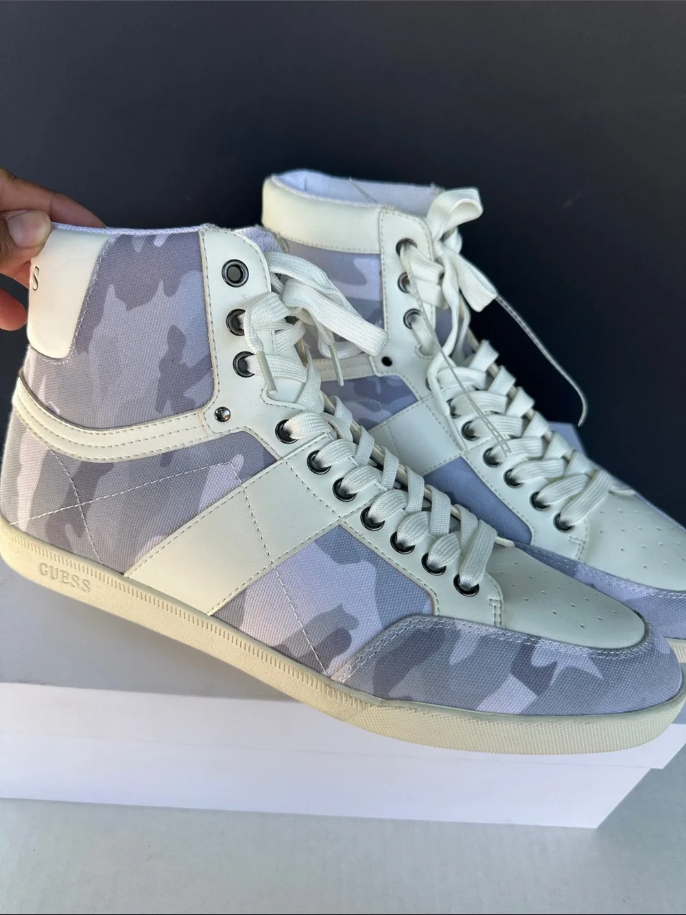 New Guess Men's High-Top Camo Sneakers - White & Light Gray SZ 11